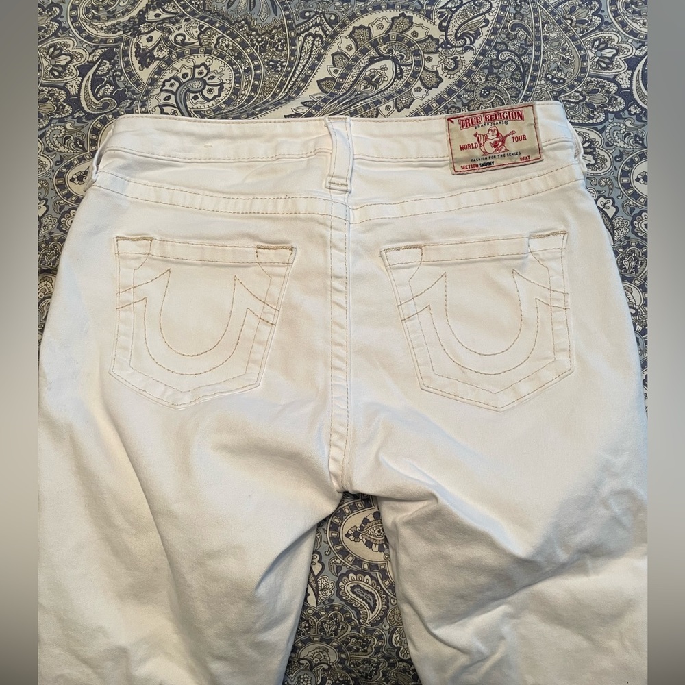 Womens true religion jeans no offers!